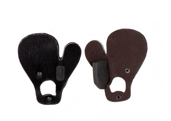 Buck Trail hair tab with finger separator